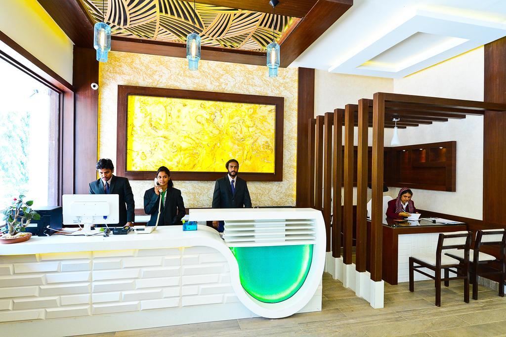 Qik Stay @ S.K. Continental Mysore Exteriör bild