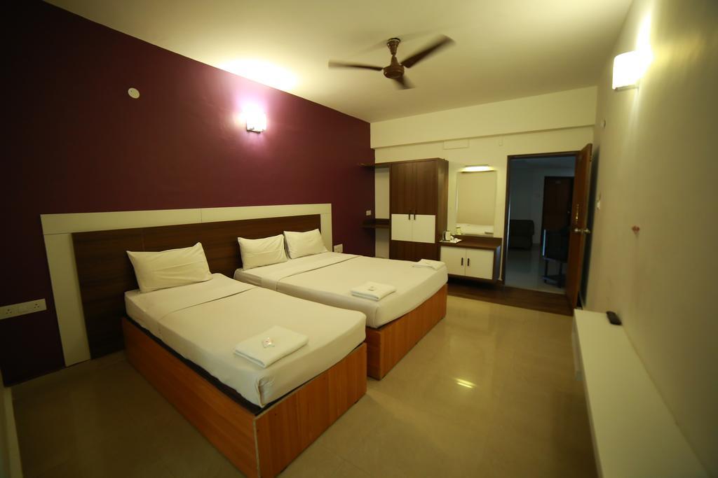 Qik Stay @ S.K. Continental Mysore Exteriör bild