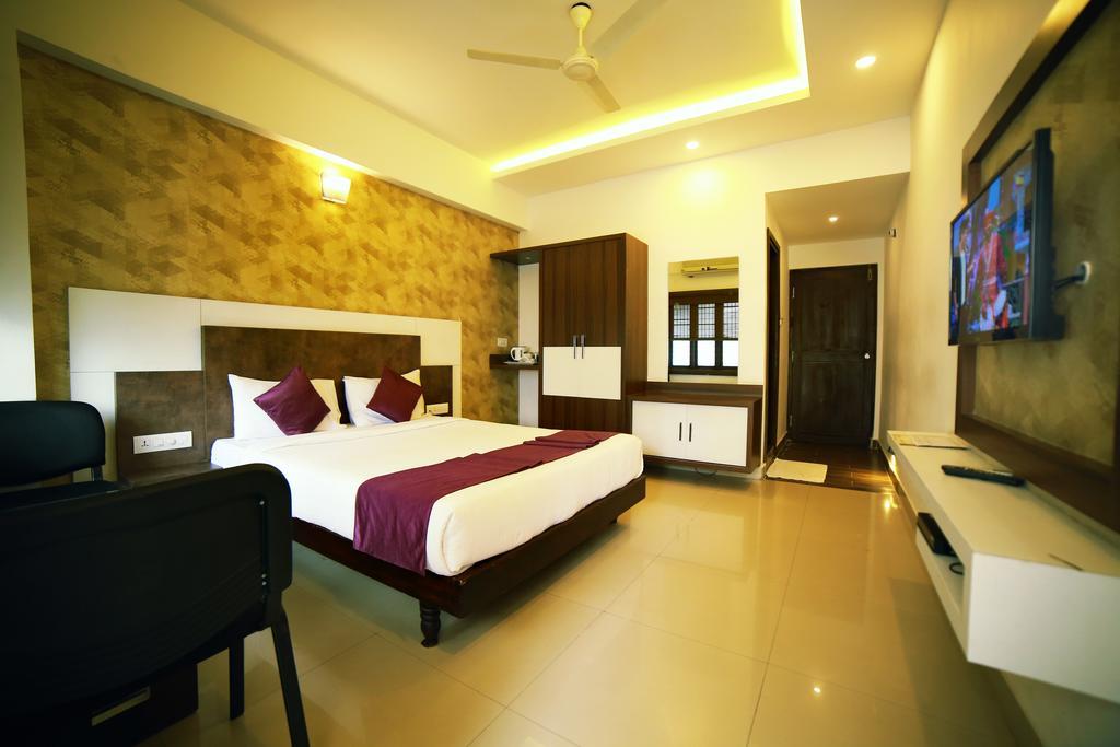 Qik Stay @ S.K. Continental Mysore Exteriör bild