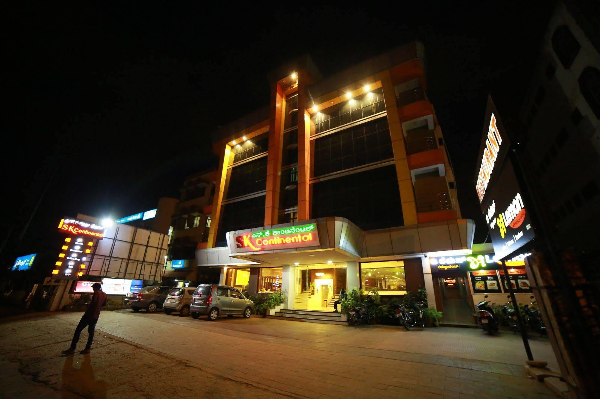 Qik Stay @ S.K. Continental Mysore Exteriör bild