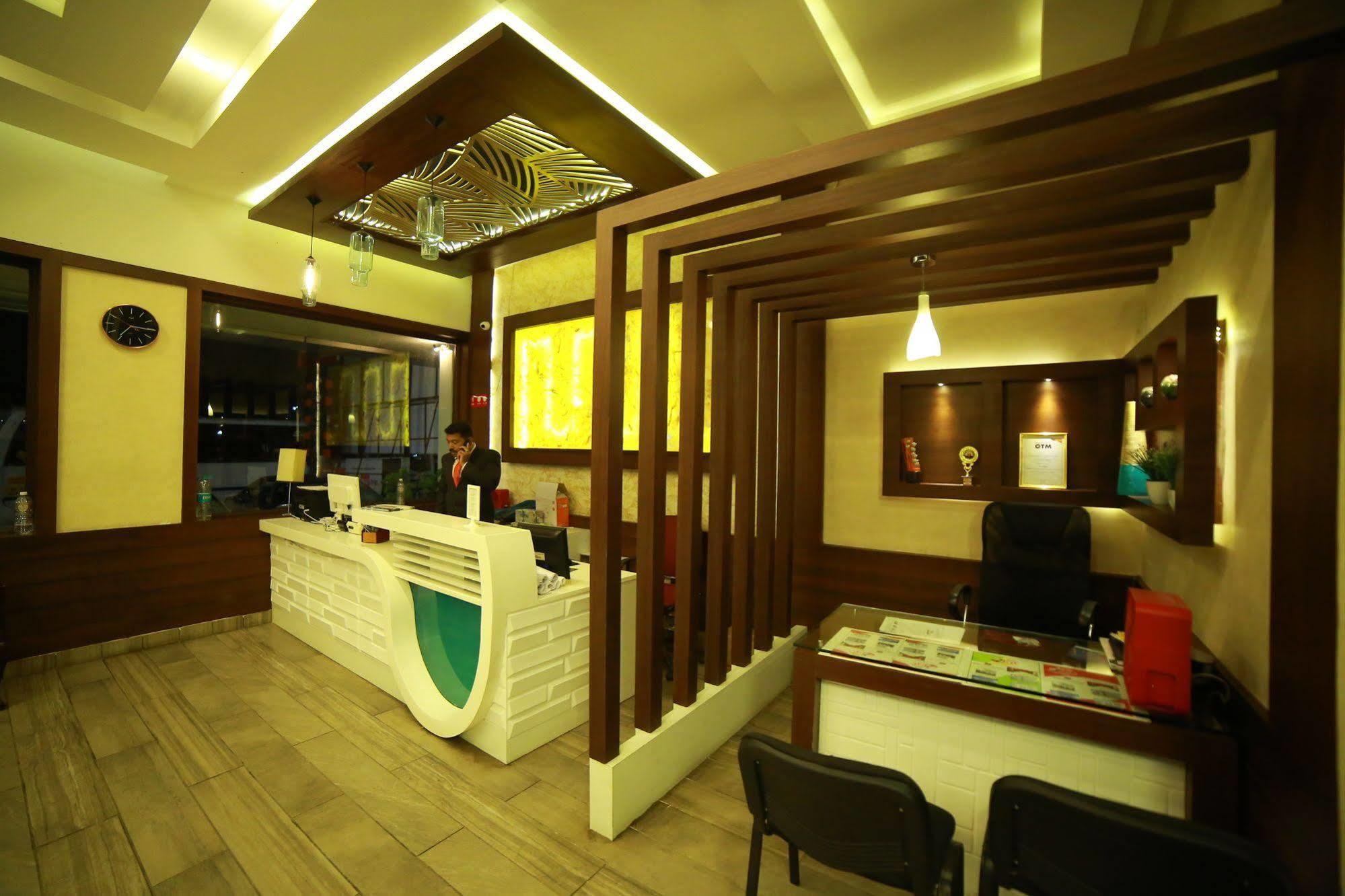 Qik Stay @ S.K. Continental Mysore Exteriör bild